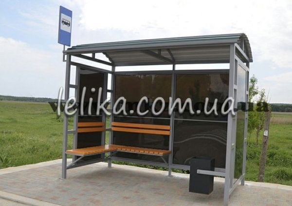 Автобусна зупинка з кутовою лавкою