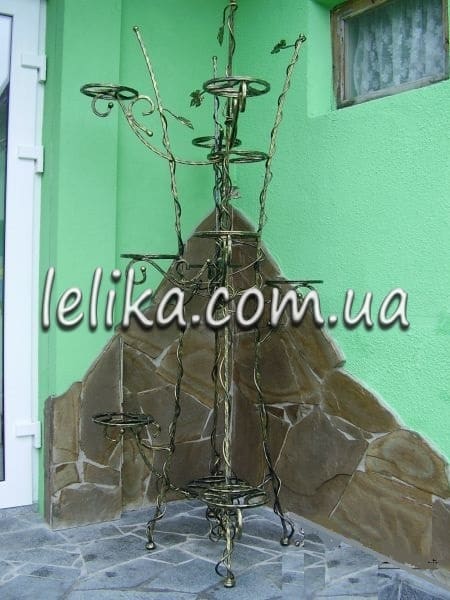 Подставка для цветов металлическая кованная