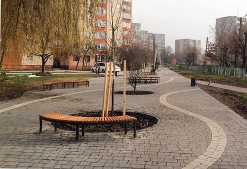 Купити паркову зігнуту лавку