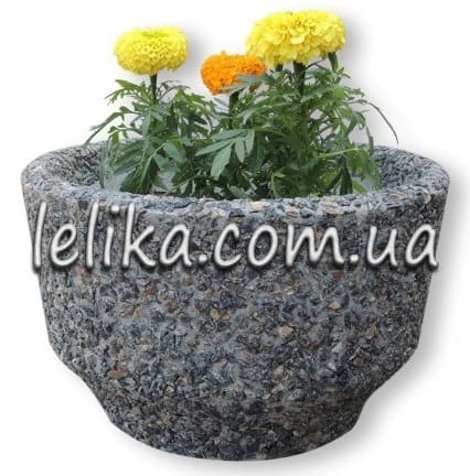 Вазон цветник из бетона с покрытием из камня