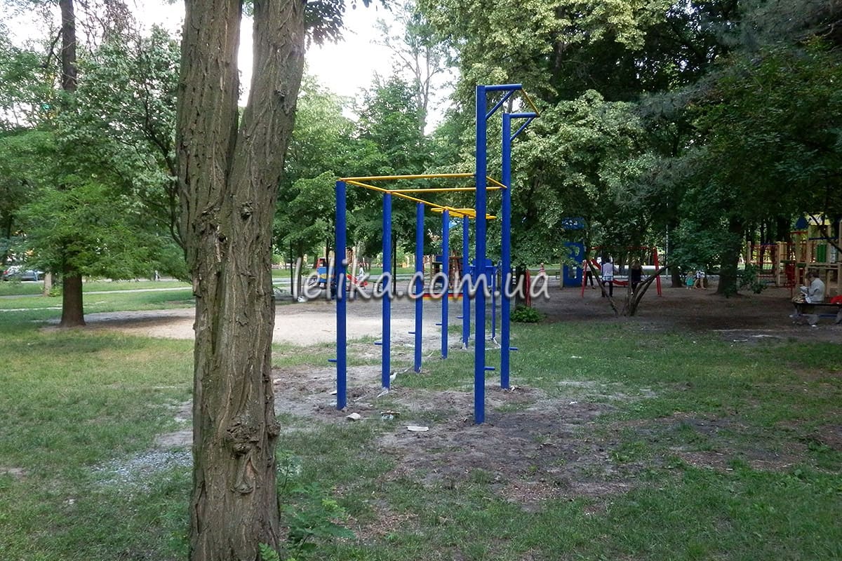 Комплексный турник для спортивной площадки
