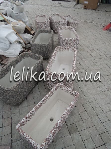 Вазон уличный для цветов из натуральных камней