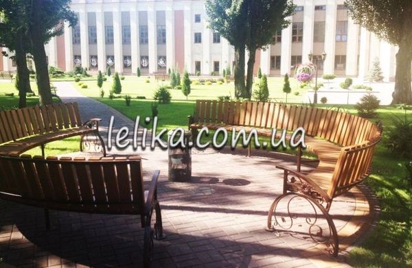 Лавка садово-паркова зі спинкою кругова