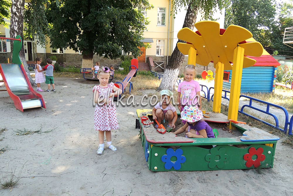 Песочницы разнообразной формы и размера Киев